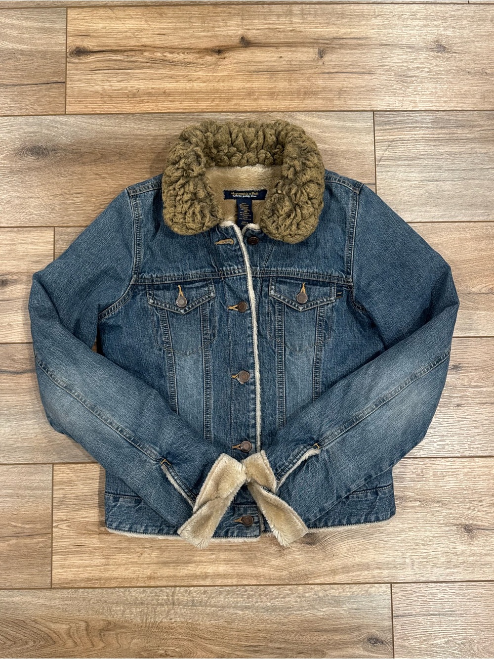 ABERCROMBIE Vintage Faux Fur Lined Denim Jacket | Size Medium